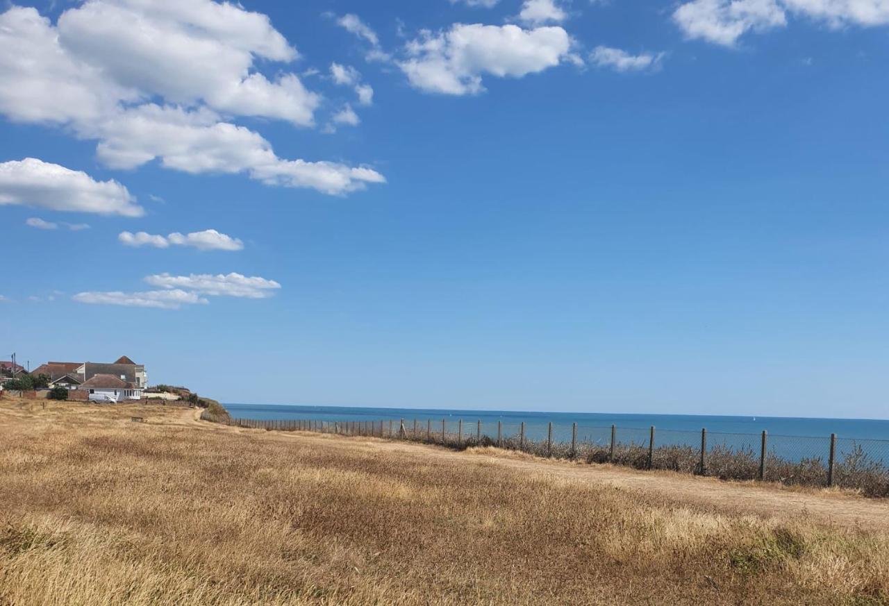 Вілла Four Seasons By The Sea Peacehaven Екстер'єр фото