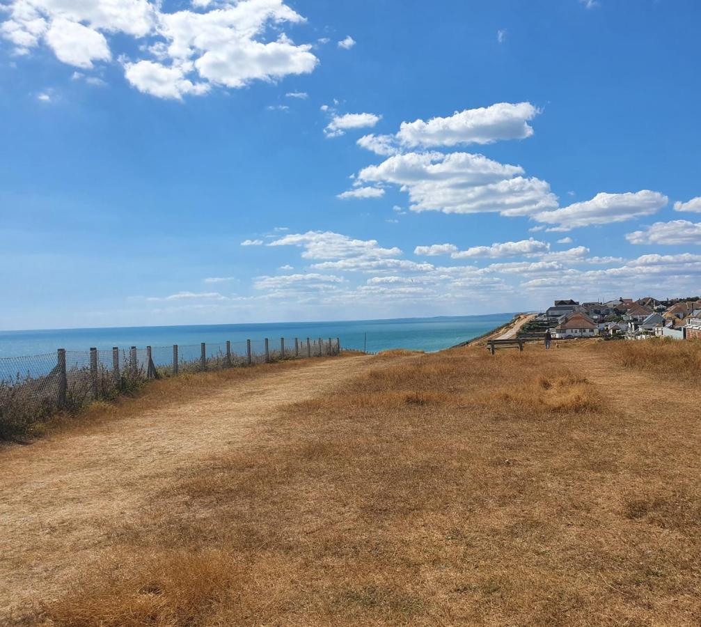 Вілла Four Seasons By The Sea Peacehaven Екстер'єр фото